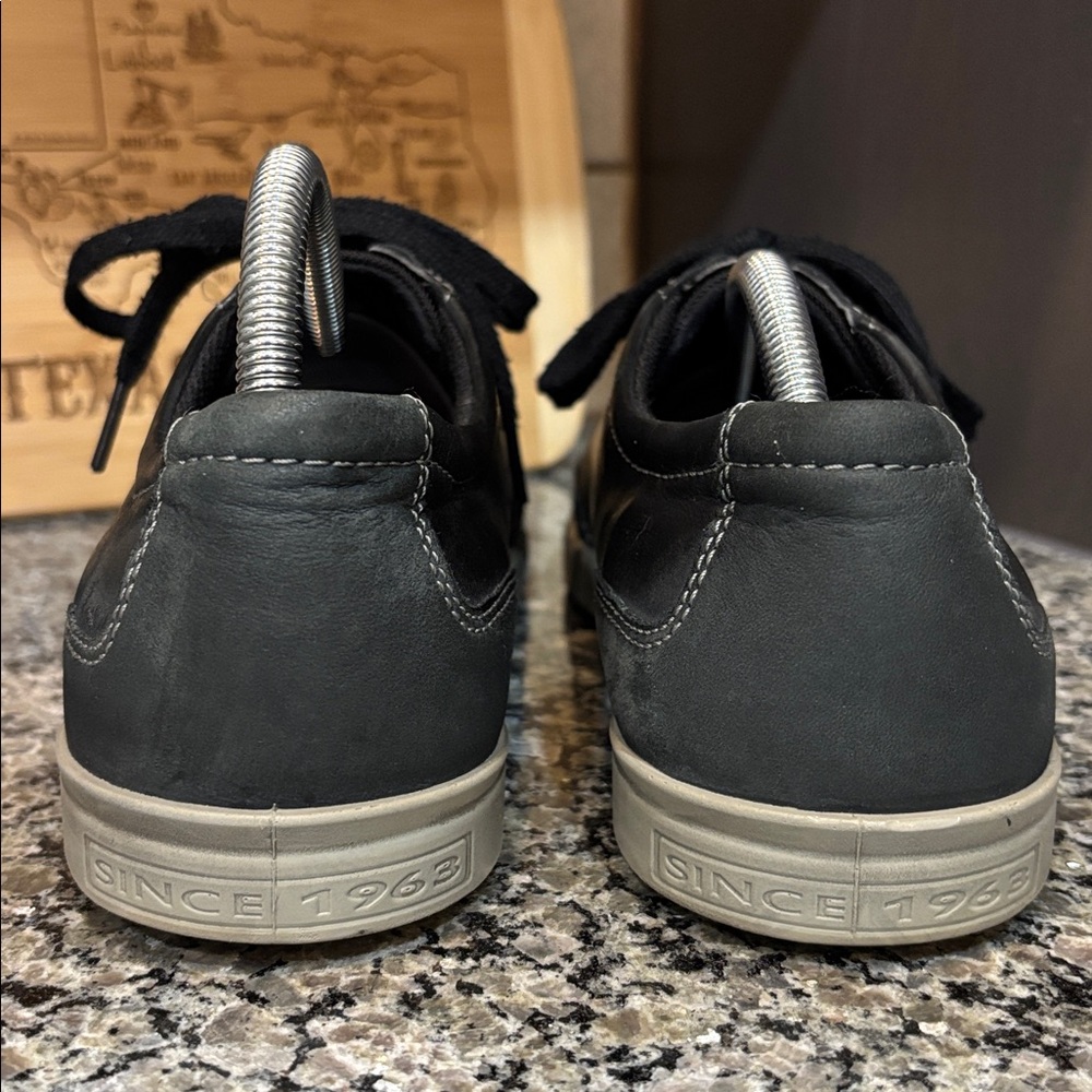 Ecco Collin Black Leather Casual Sneakers Size 44 - Picture 5 of 11